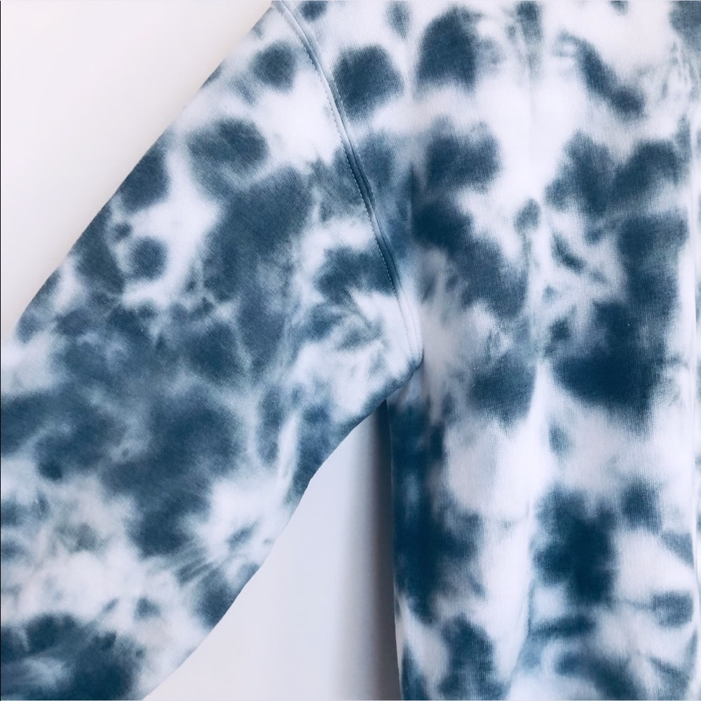 Custom Tie Dye Grey Blue Crewneck NEW - Picture 2 of 13